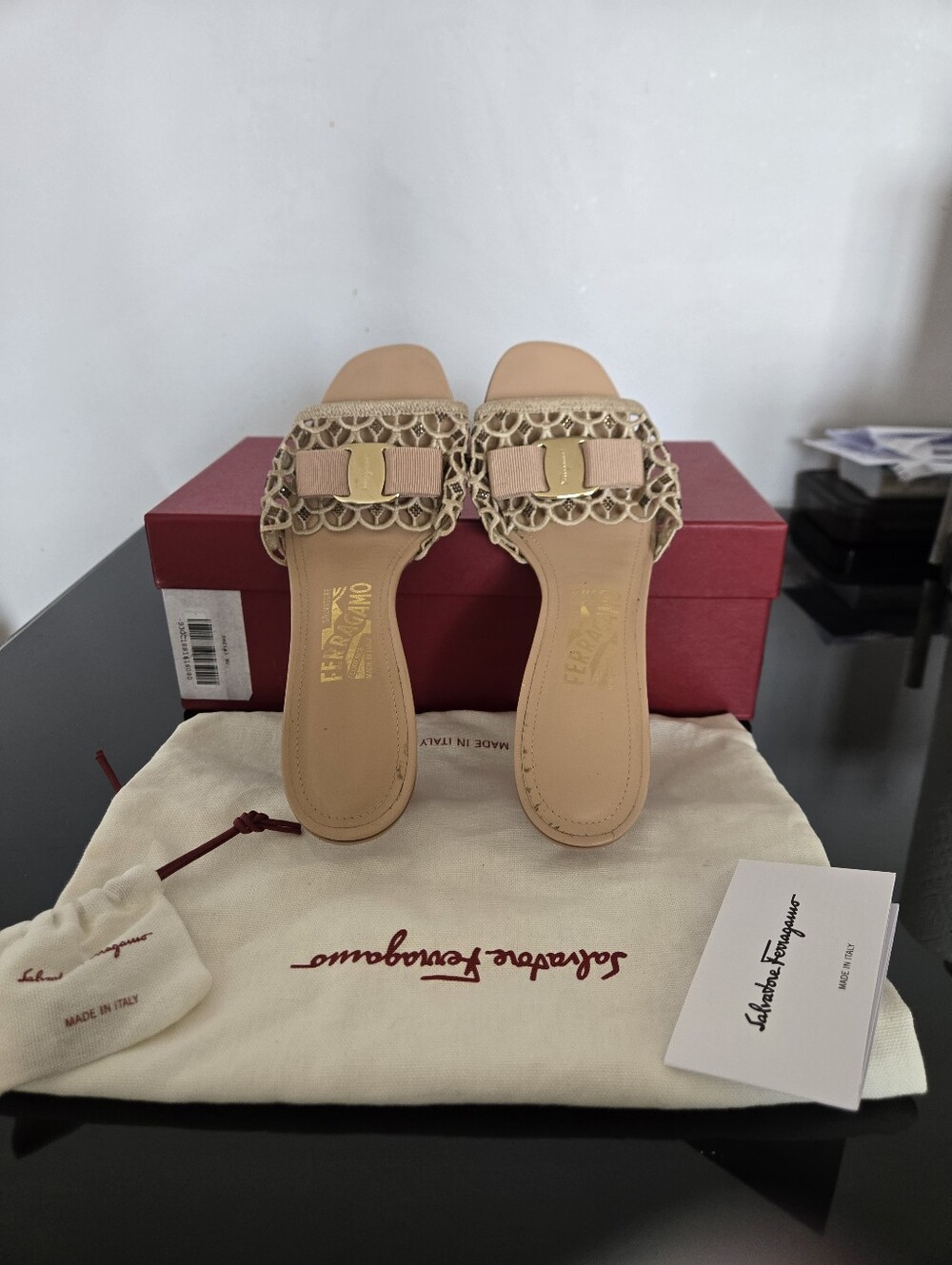 Salvatore Ferragamo Amaretti Vara Bow Mule Sandals - Picture 2 of 10